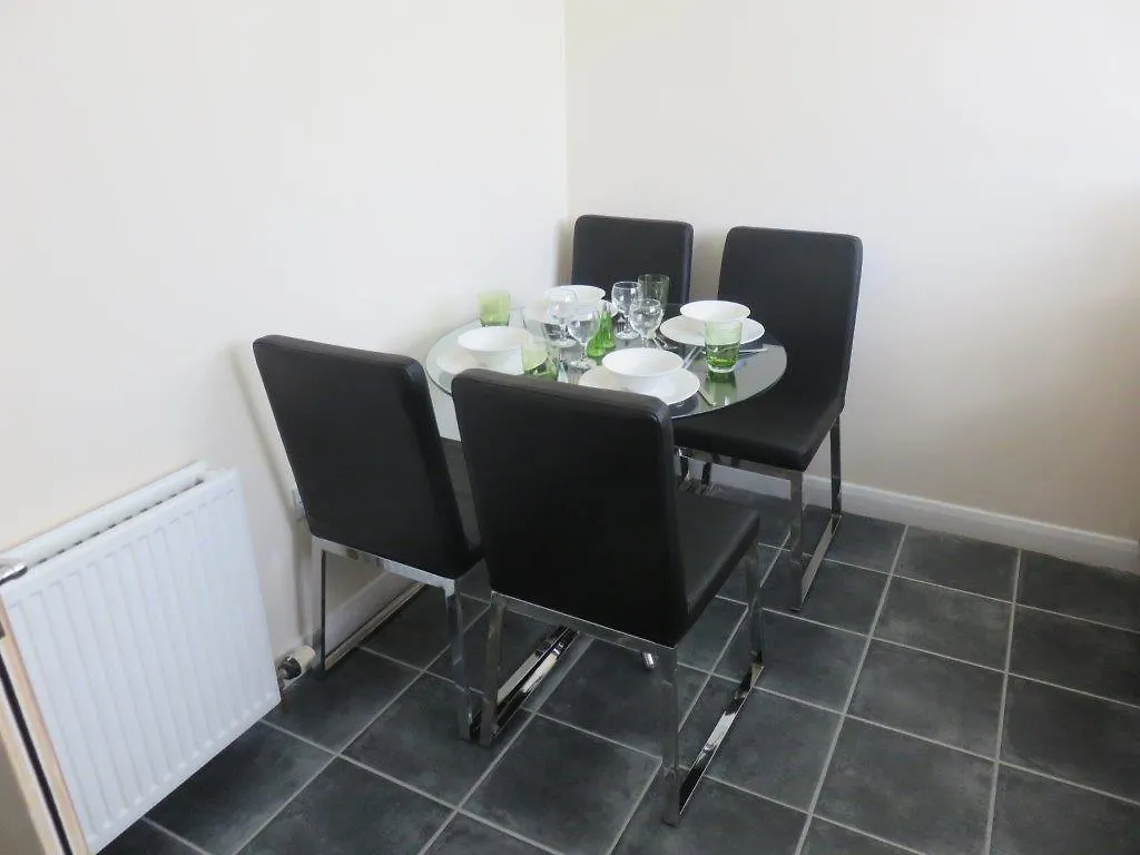 Auchmill Lodge Aberdeen شقة